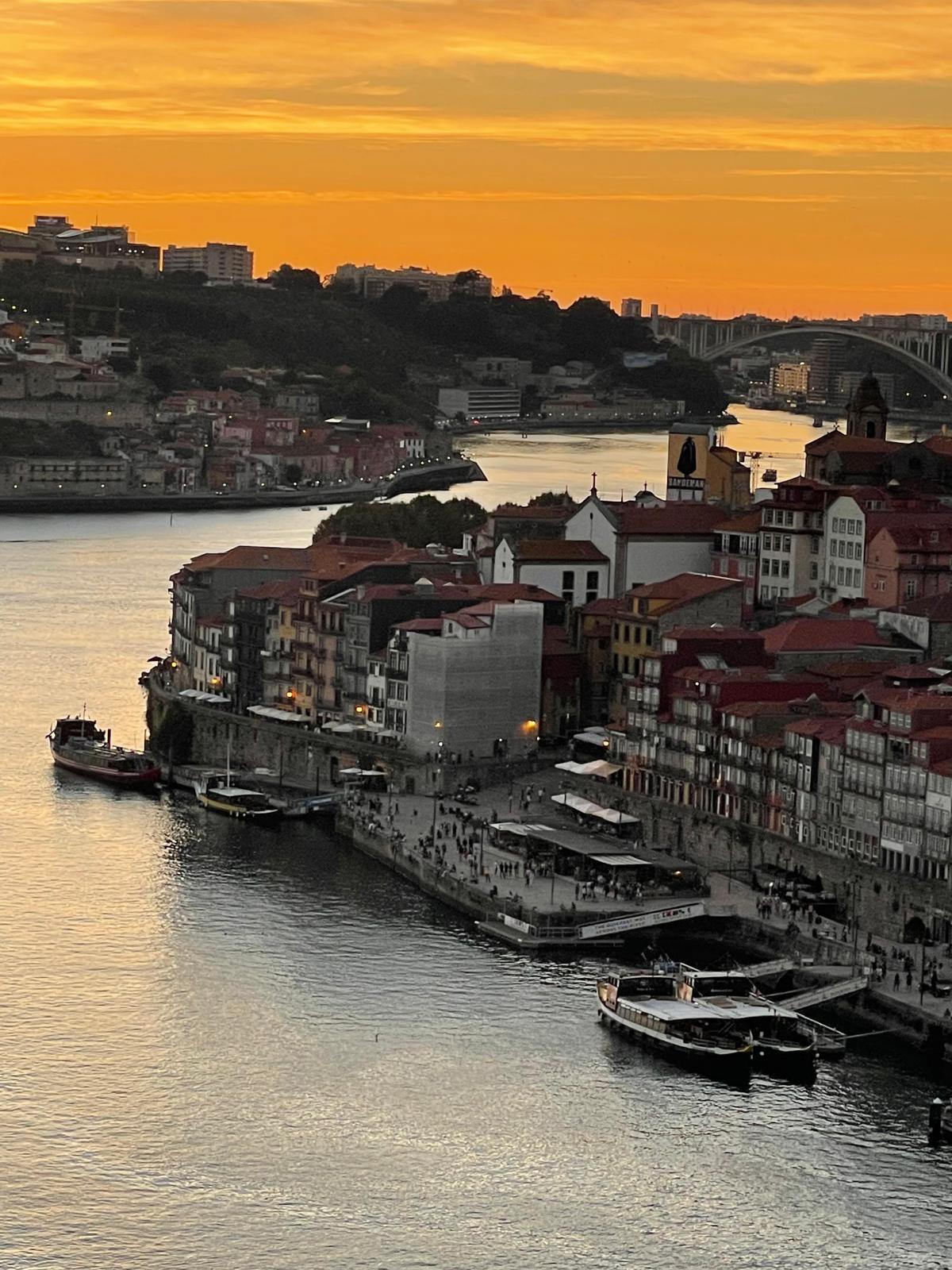 Porto, Riverfront & Historic Districts